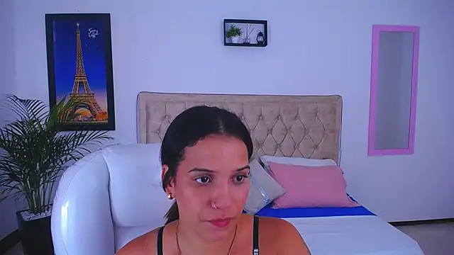 Chiqui milk  online show from 01.24.25