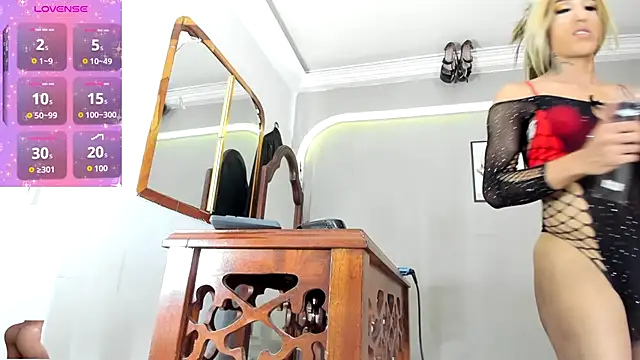 Jimena Grey online show from 12.03.25