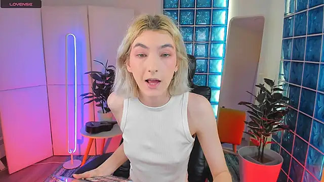 Mia Cheers online show from 01.29.25