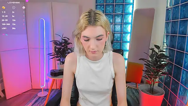 Mia Cheers online show from 01.29.25