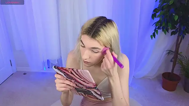 Mia Cheers online show from 02.26.25