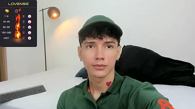 Snapshot of badboy_one_ chatting on 01.29.25 badboy one online show from 01.29.25