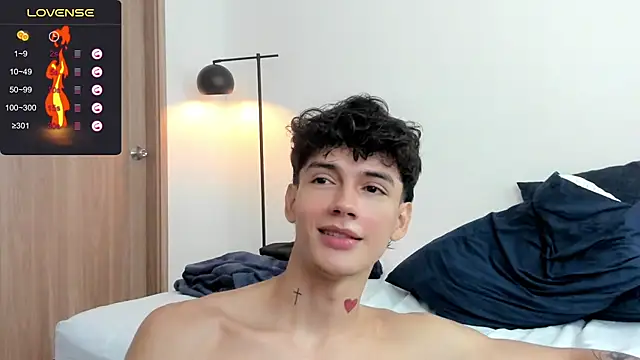 Snapshot of badboy_one_ chatting on 02.12.25 badboy one online show from 02.12.25