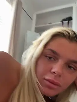 IrishTeenBarbie69 online show from 04.10.26