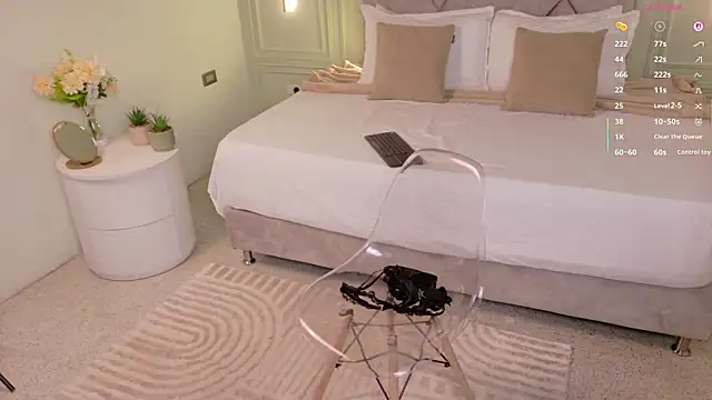  Miss Kimm online show from 04.15.26