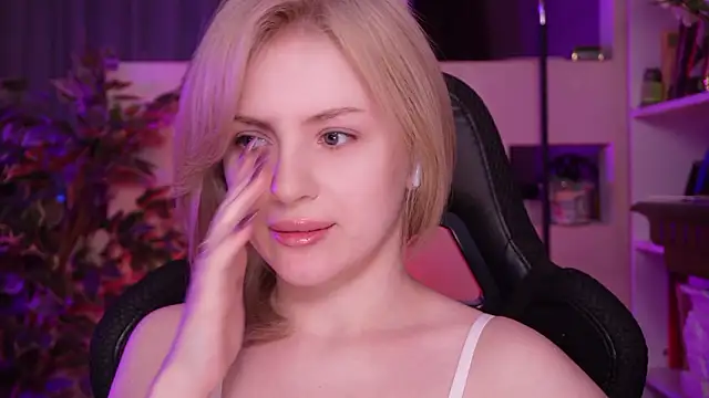 Chriss Fox online show from 03.14.26