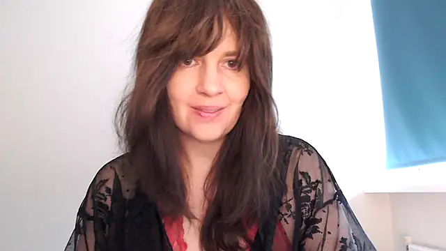 Snapshot of Ella_Next_Door chatting on 02.08.26 Ella Next Door online show from 02.08.26