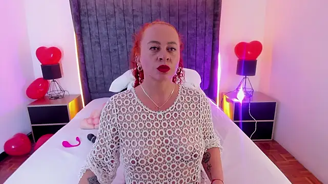 Snapshot of ChannelFox__ chatting on 02.17.26 ChannelFox online show from 02.17.26