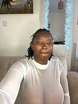 Snapshot of Naughty-sonia2 chatting on 03.05.25 Naughty-sonia2 online show from 03.05.25