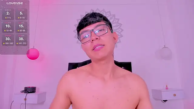 CodyTwink online show from 10.24.25