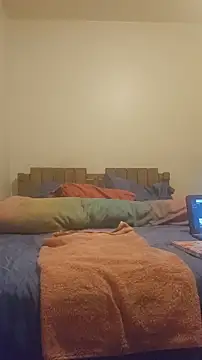 AllLeggs online show from 04.16.26