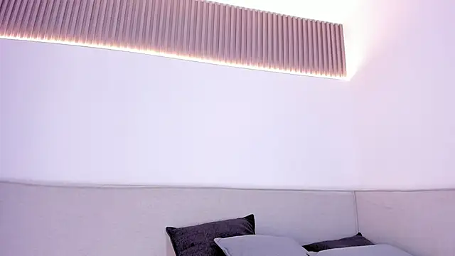 Snapshot of jasminehill_ chatting on 11.22.25 jasminehill online show from 11.22.25