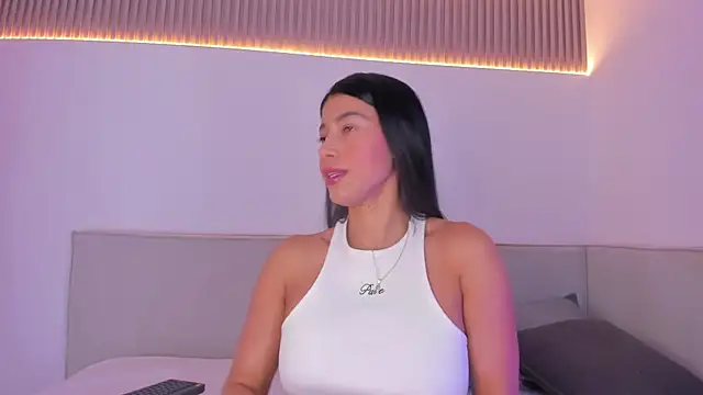 Snapshot of jasminehill_ chatting on 02.05.26 jasminehill online show from 02.05.26