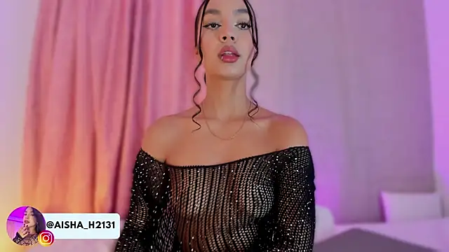 Snapshot of aisha_h_ chatting on 11.23.25 aisha h online show from 11.23.25