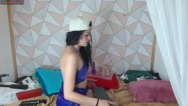 Snapshot of mapelove chatting on 01.15.25 mapelove online show from 01.15.25