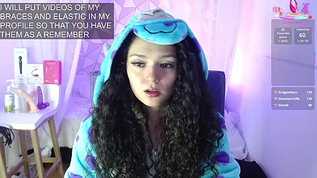 Snapshot of mapelove chatting on 03.04.25 mapelove online show from 03.04.25