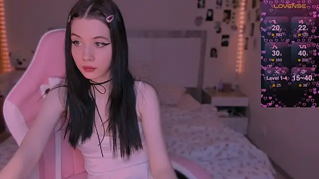 CoddleWeeper  online show from 12.12.24