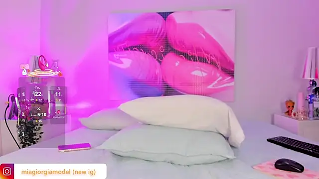 Miagiorgia  online show from 03.22.26