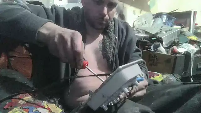 robeaulieu02 online show from 12.26.24