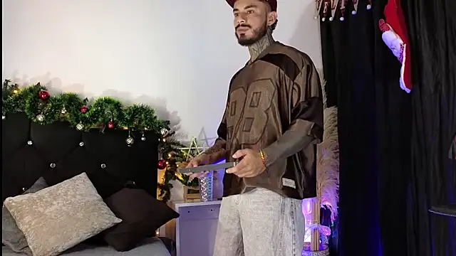 Snapshot of john_cartter1 chatting on 11.30.25 john cartter1 online show from 11.30.25