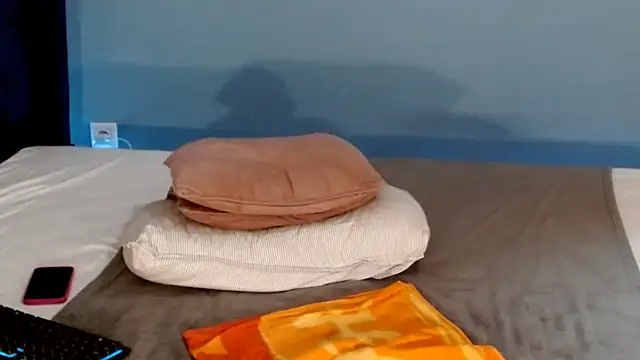 AnnaMaee online show from 01.14.25