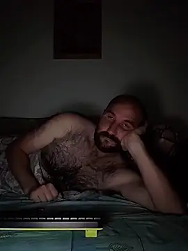 Snapshot of Popadosik_Mod chatting on 10.25.25 Popadosik Mod online show from 10.25.25