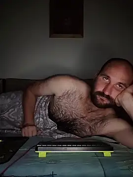 Snapshot of Popadosik_Mod chatting on 10.26.25 Popadosik Mod online show from 10.26.25