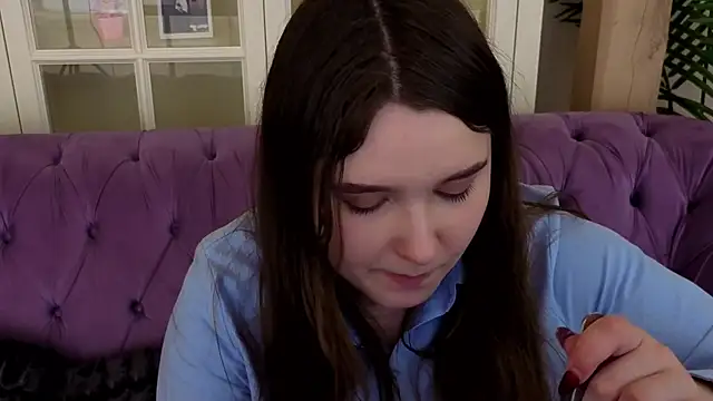 MagicPeachh  online show from 04.02.26