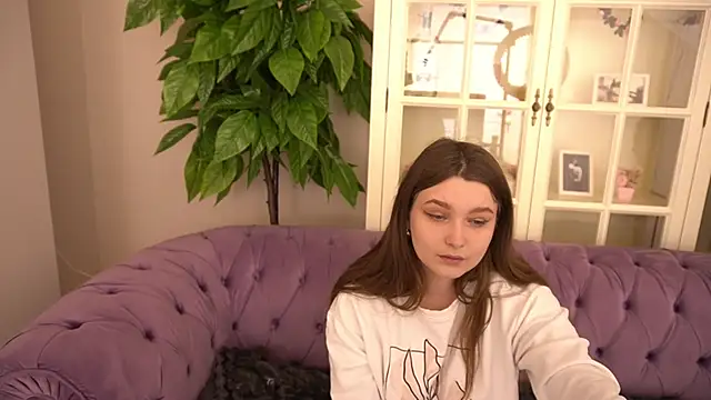 MagicPeachh  online show from 05.19.26