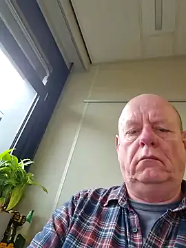 andrejoyfull64 online show from 01.06.25