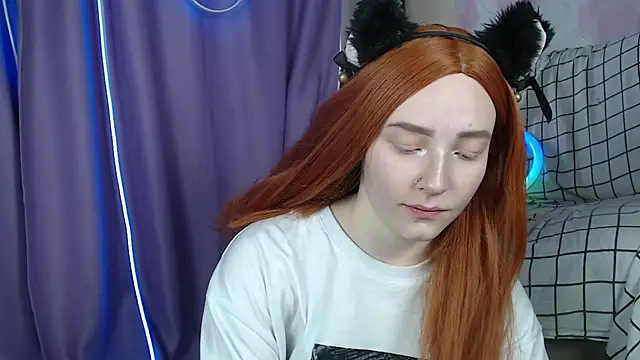 Lexy Lovy online show from 10.20.25