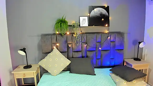 LilithSmith  online show from 11.15.25