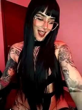 Snapshot of taaylor33 chatting on 12.22.24 taaylor33 online show from 12.22.24