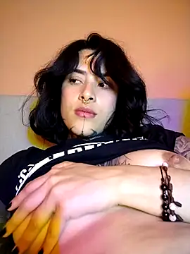 Snapshot of taaylor33 chatting on 09.14.25 taaylor33 online show from 09.14.25