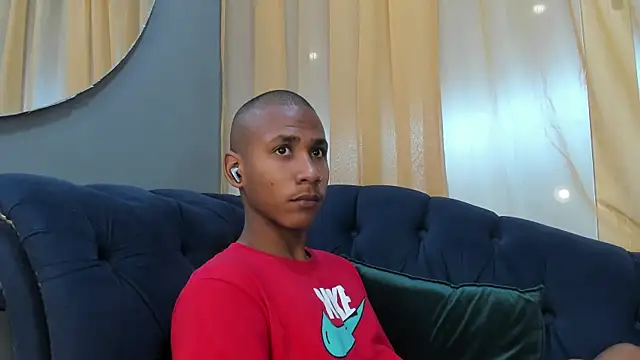 Snapshot of Ethan_Fox11 chatting on 01.14.25 Ethan Fox11 online show from 01.14.25