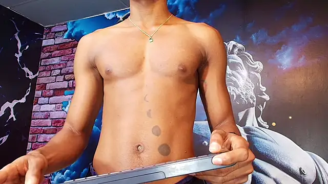 Snapshot of Ethan_Fox11 chatting on 02.17.25 Ethan Fox11 online show from 02.17.25