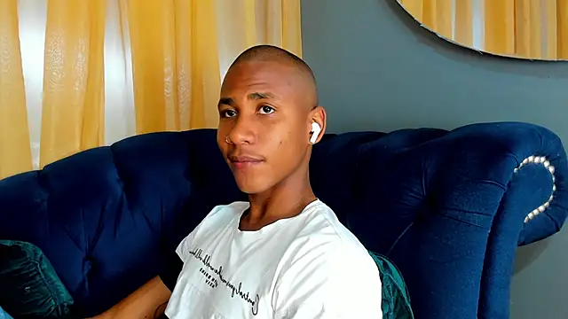 Snapshot of Ethan_Fox11 chatting on 03.07.25 Ethan Fox11 online show from 03.07.25