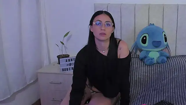 anny roberts online show from 12.04.25