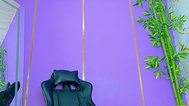 scarlet-jonesx online show from 10.23.25