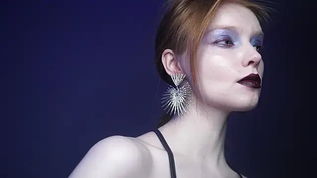 ginger hugs online show from 02.05.25