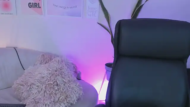 MissSussy online show from 02.22.25