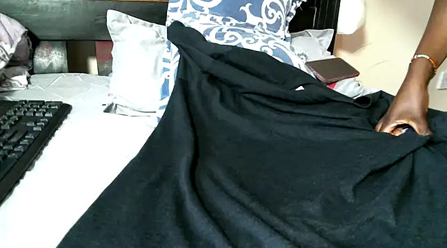 curvy natallie online show from 03.18.25