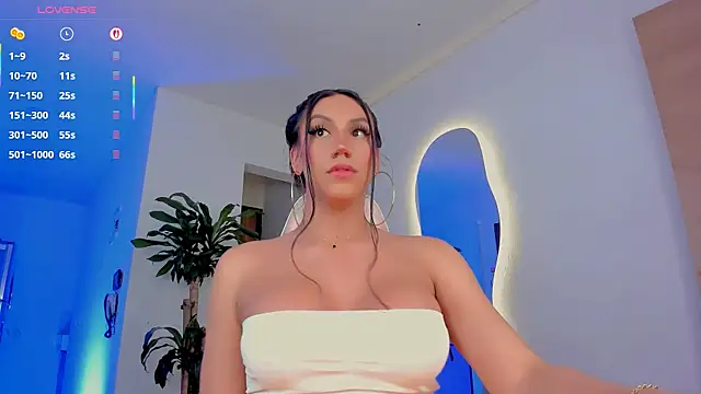 Snapshot of Pretty_Mariangel chatting on 10.02.25 Pretty Mariangel online show from 10.02.25