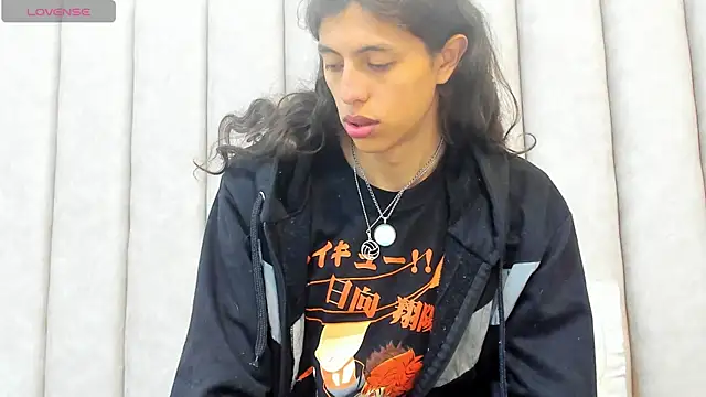 FreyaMoller online show from 03.05.25