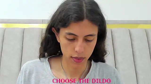 FreyaMoller online show from 09.10.25