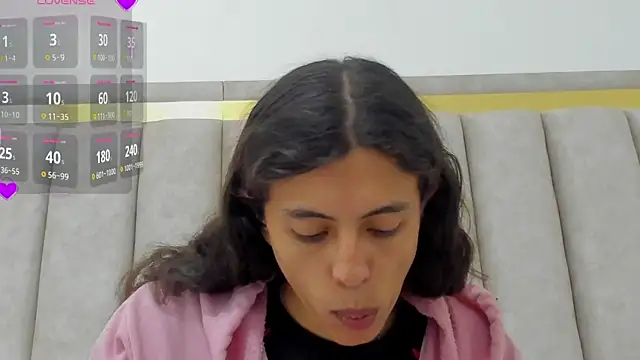 FreyaMoller online show from 10.11.25