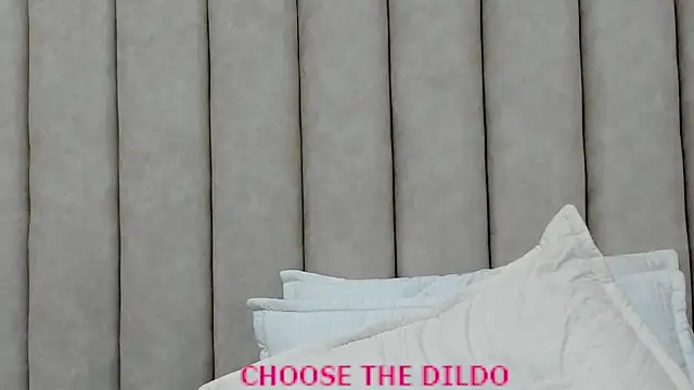 FreyaMoller online show from 11.15.25