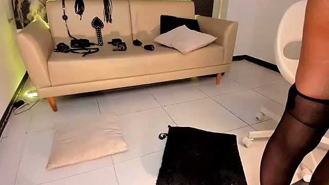 RACHEL EV online show from 02.08.25