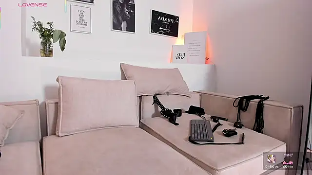 RACHEL EV online show from 09.12.25