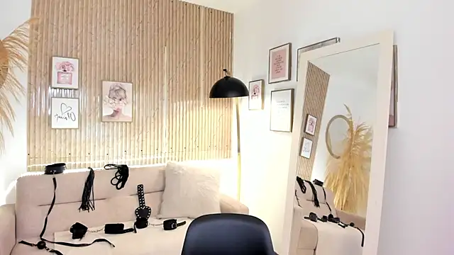 RACHEL EV online show from 09.13.25